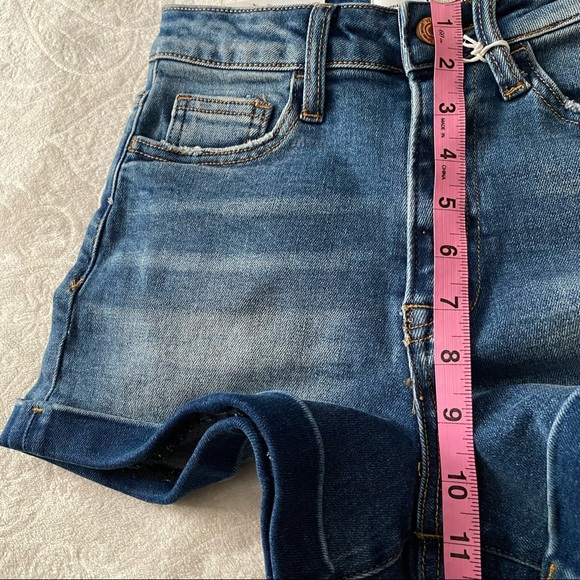 NWT Vervet Super High Rise Mom Shorts with Self Faced Cuff Cortney Short - Picture 13 of 16